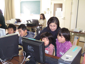 子どもパソコン教室風景